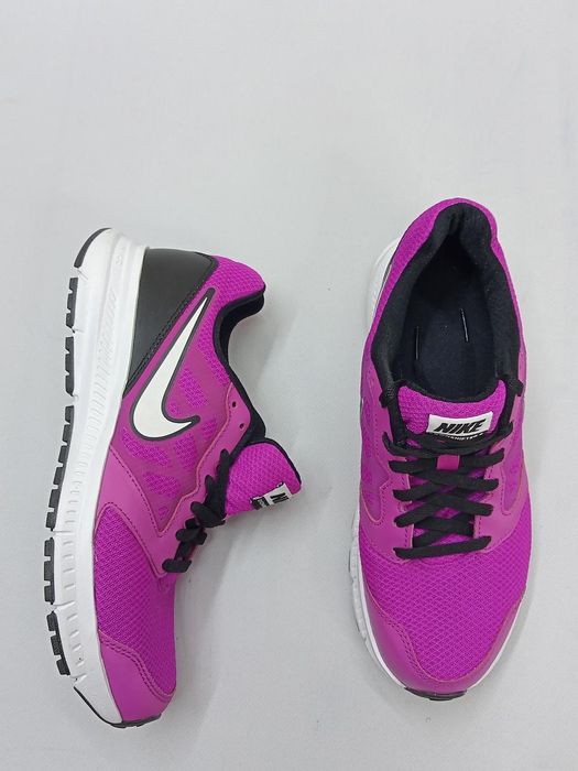 Жіночі кросівки nike