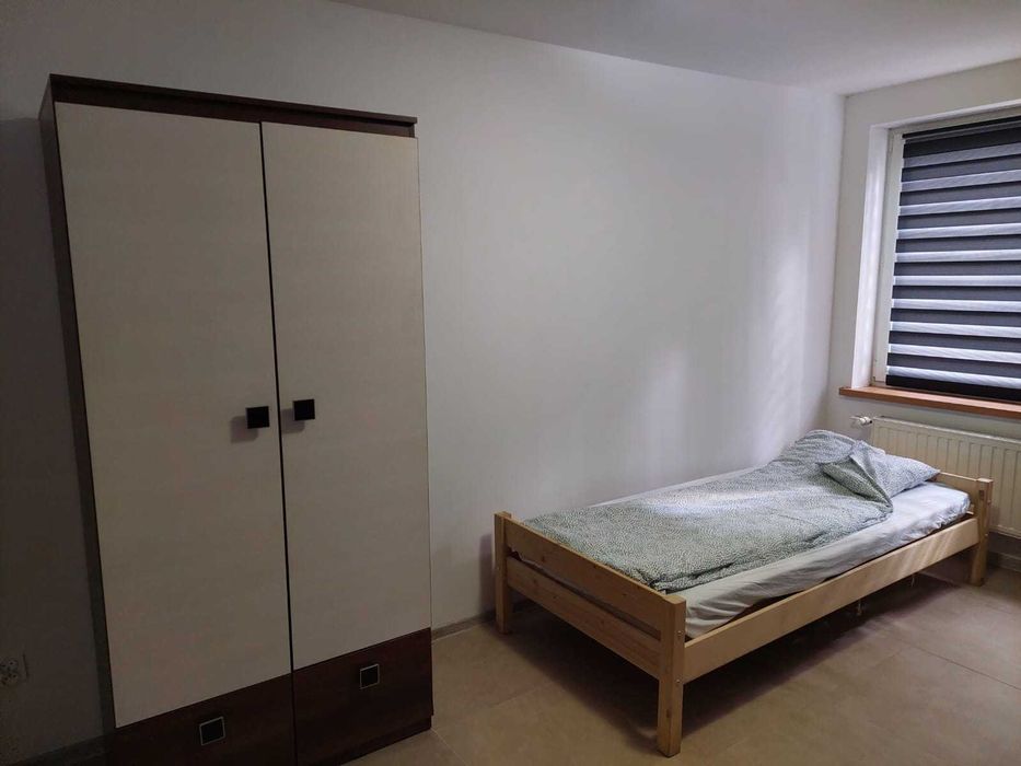 Kwatery pracownicze . Hostel . Pokoje . Noclegi . Domy . Poznań .