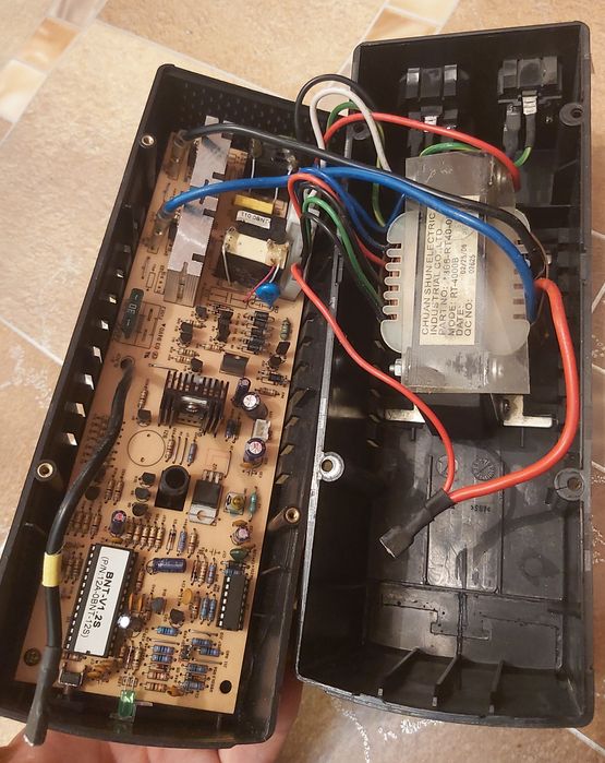 ИБП Powercom BNT-400A перероблений в інвертор