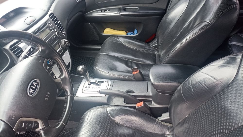 Автомобіль Кіа Magentis