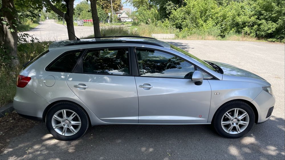 Seat ibiza 2011 рік