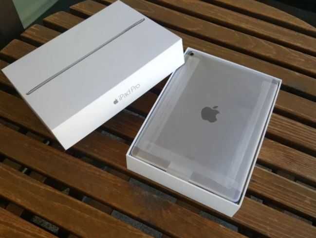32GB iPad Pro 9.7, 4G Cellular Version, Affordable and Like New64752186524163124