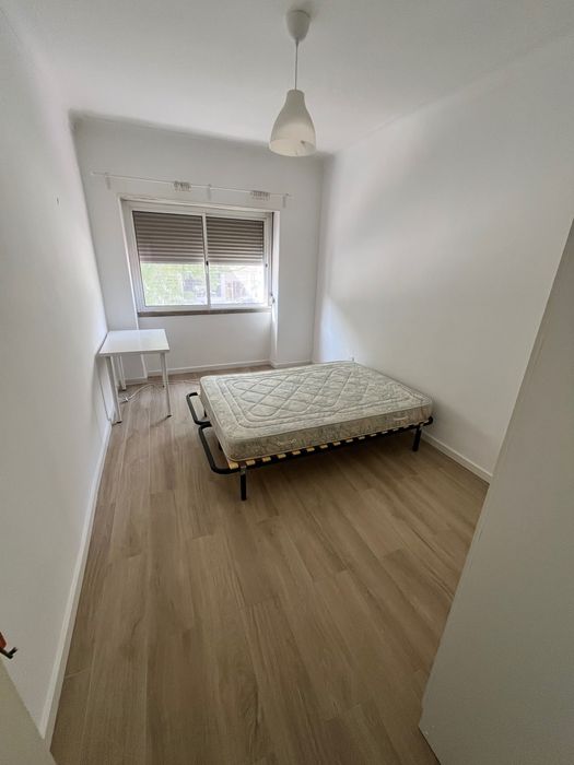 Quartos para arrendamento Almada