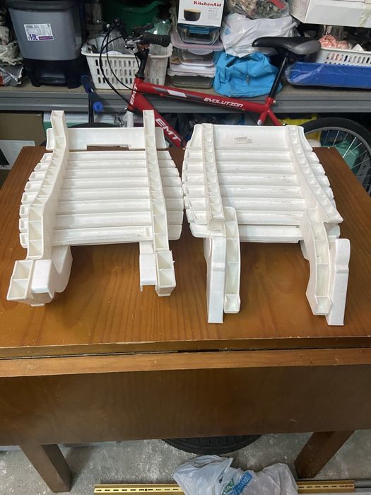 Foldable White Chairs64585315243265122