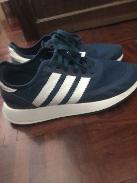 Tenis da adidas azul escuro