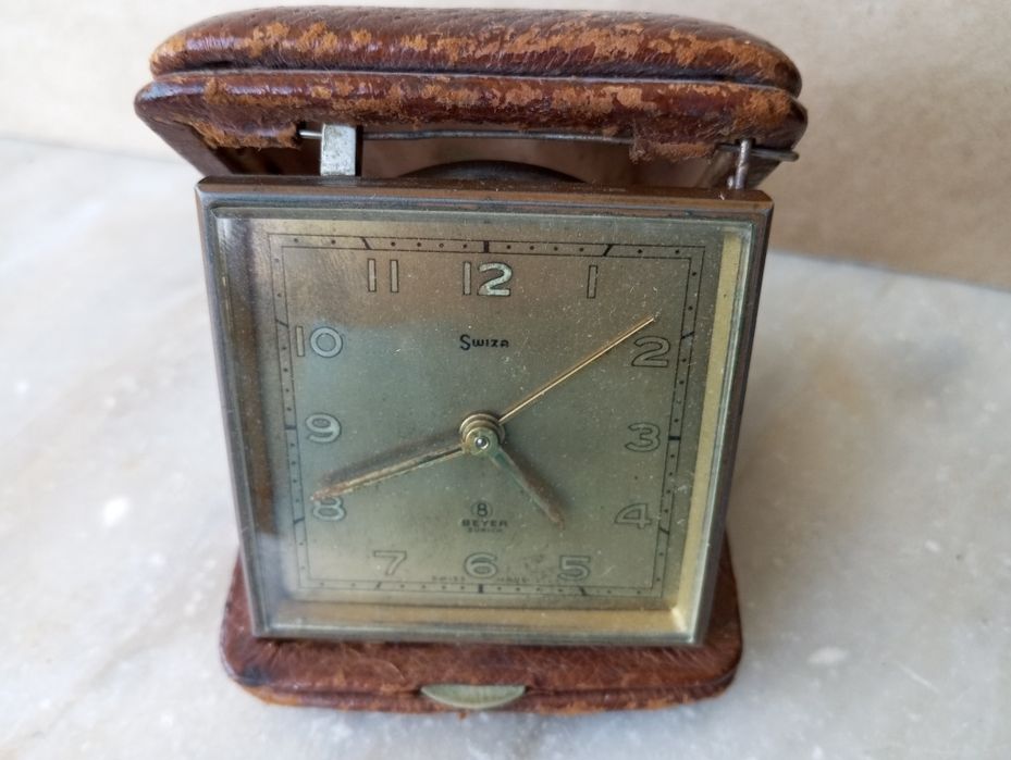 Despertador vinage mecanico de viagem Swiza 8 de 1950