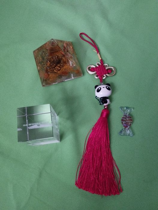 Продам  статуэтки , сувениры