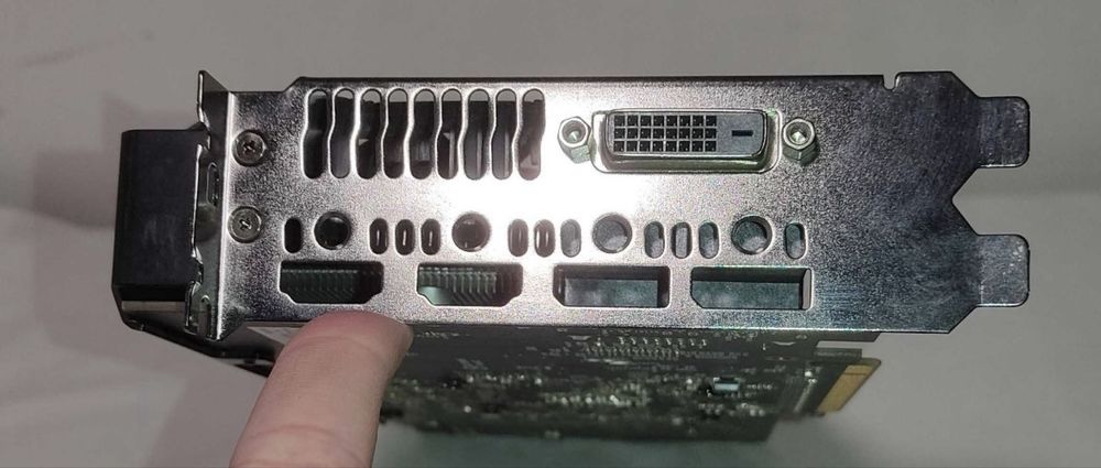 Відеокарта asus rx 580 4gb