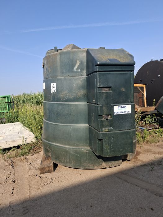 Zbiornik dwupłaszczowy na paliwo 5000 l.