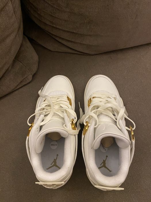 Air Jordan 4 Metallic Gold