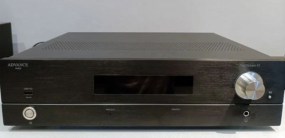 Amplituner Advance Paris Playstream A1
