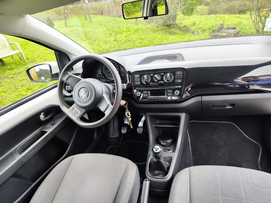 VW up 1.0 bluemotion como novo