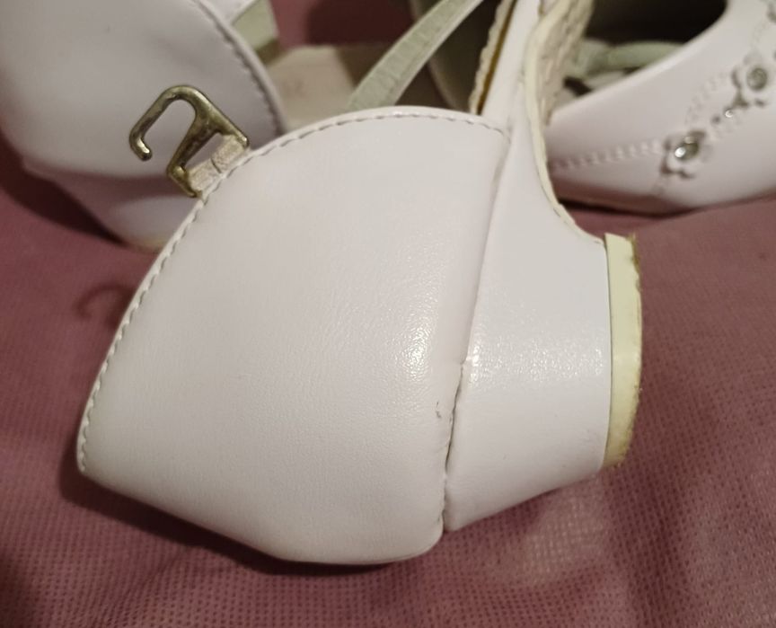 Buty komunijne 35