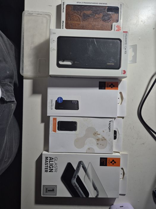 Sprzedam etui huawei, iphone, samsung