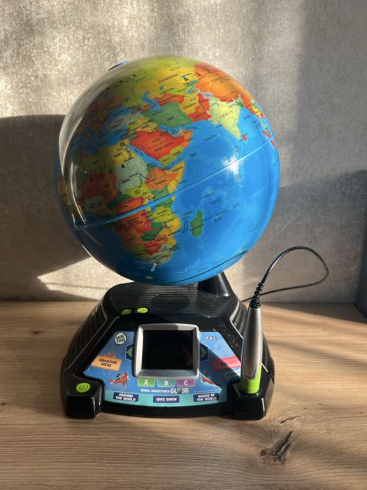 Іграшкарозвиваючий  інтерактивний глобус англійською мовою з відео