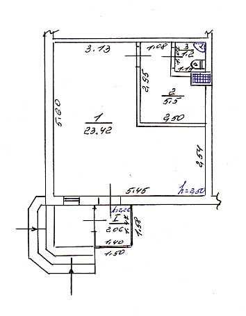 Продам магазин 32 м², вул. Героїв УПА.