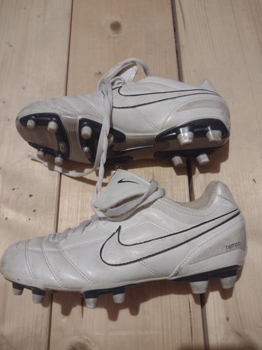 Buty piłkarskie korki Nike rozm 39