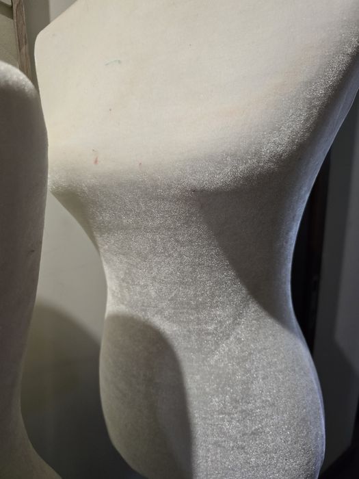 Vendo manequins veludo novos