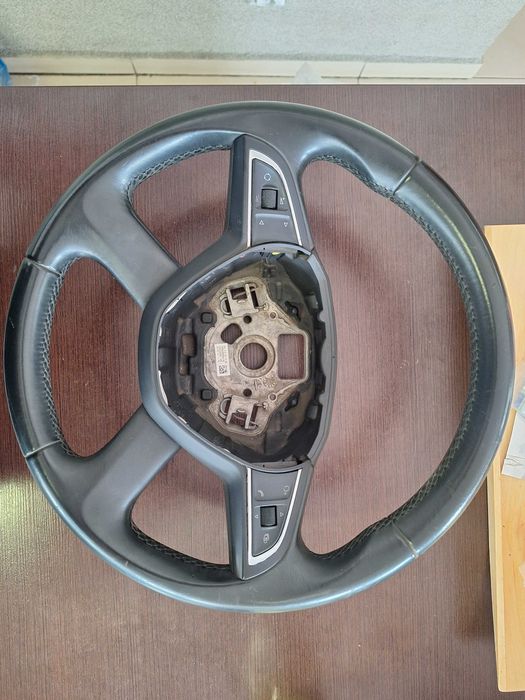 Kierownica skórzana multifunkcja SKODA OCTAVIA III