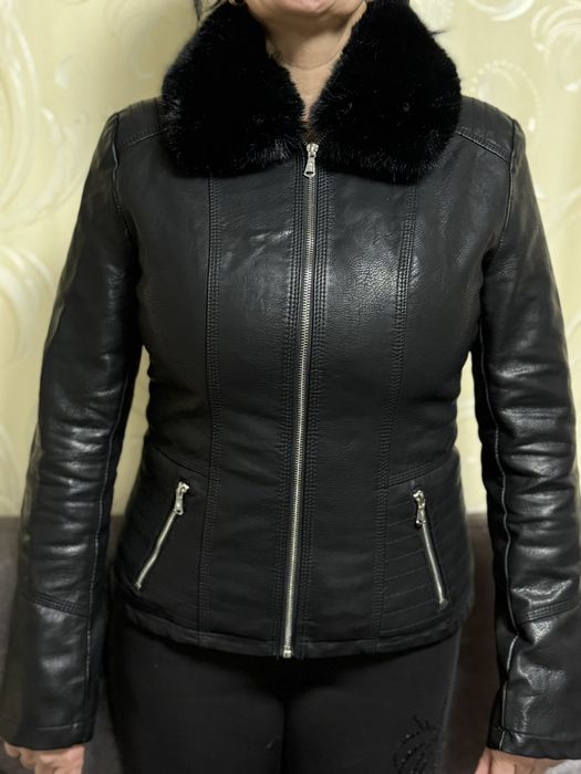 Продається куртка