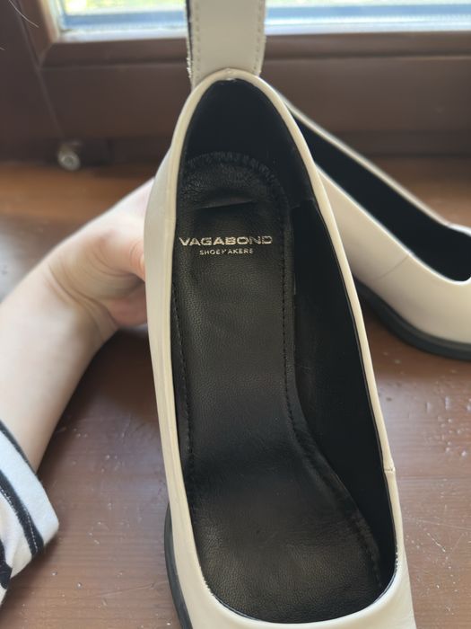 Туфлі VAGABOND Hedda модель 5103-001-02 в 36 розмірі