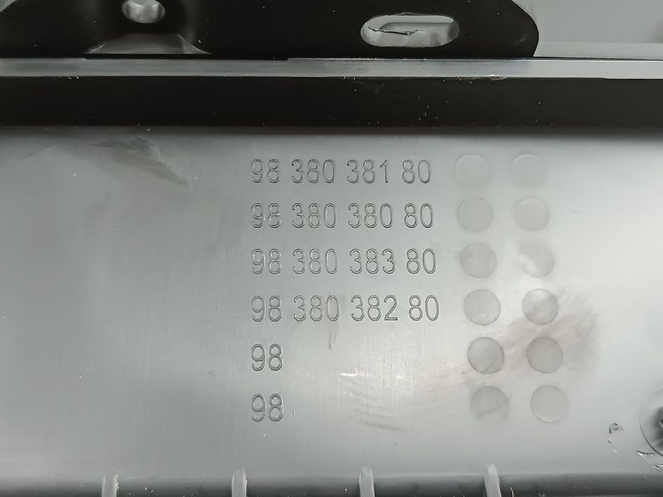 Consola de apoio de braço - PEUGEOT 308 III