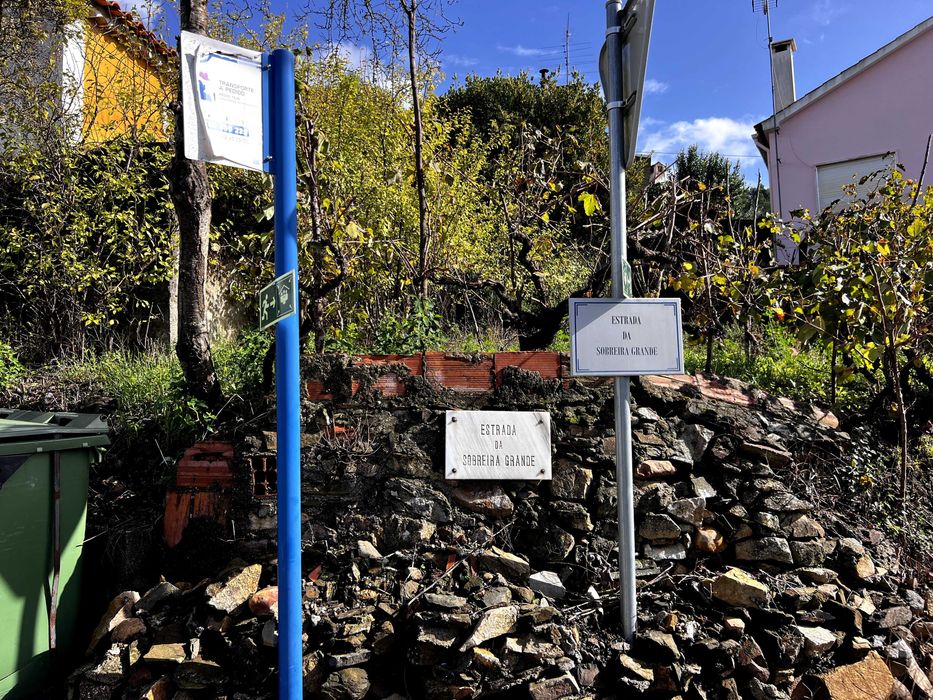 Moradia para obras totais - Sobral Basto