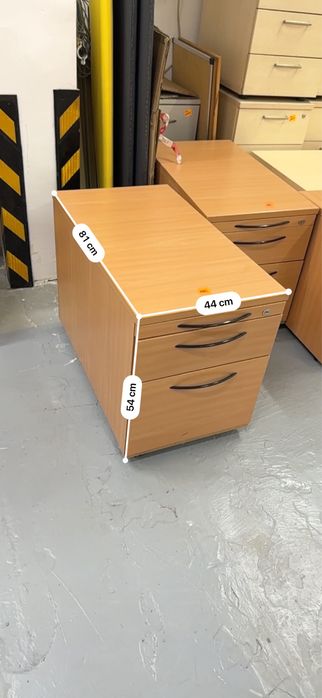 Szafki,pod biurkowe,pomocniki,uzywane,poleasingowe