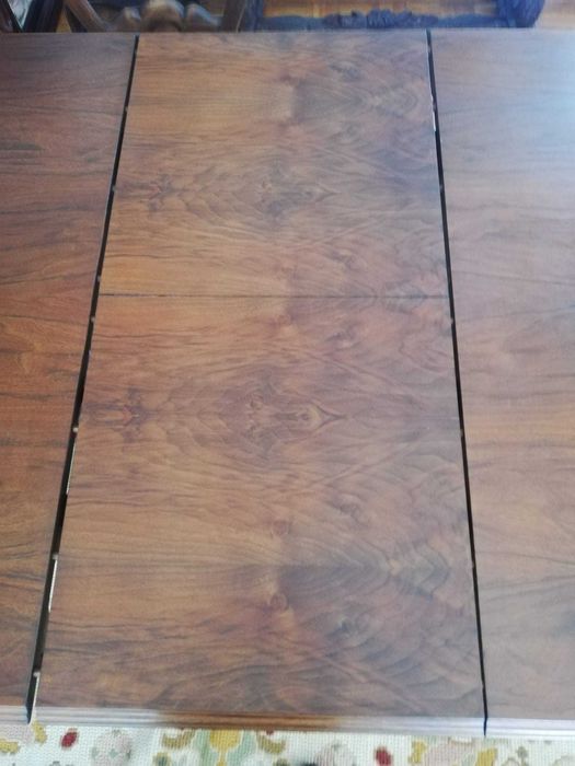 Mesa de Jantar extensível em madeira maciça - antiga em excelente estado - antiguidade bem cuidada