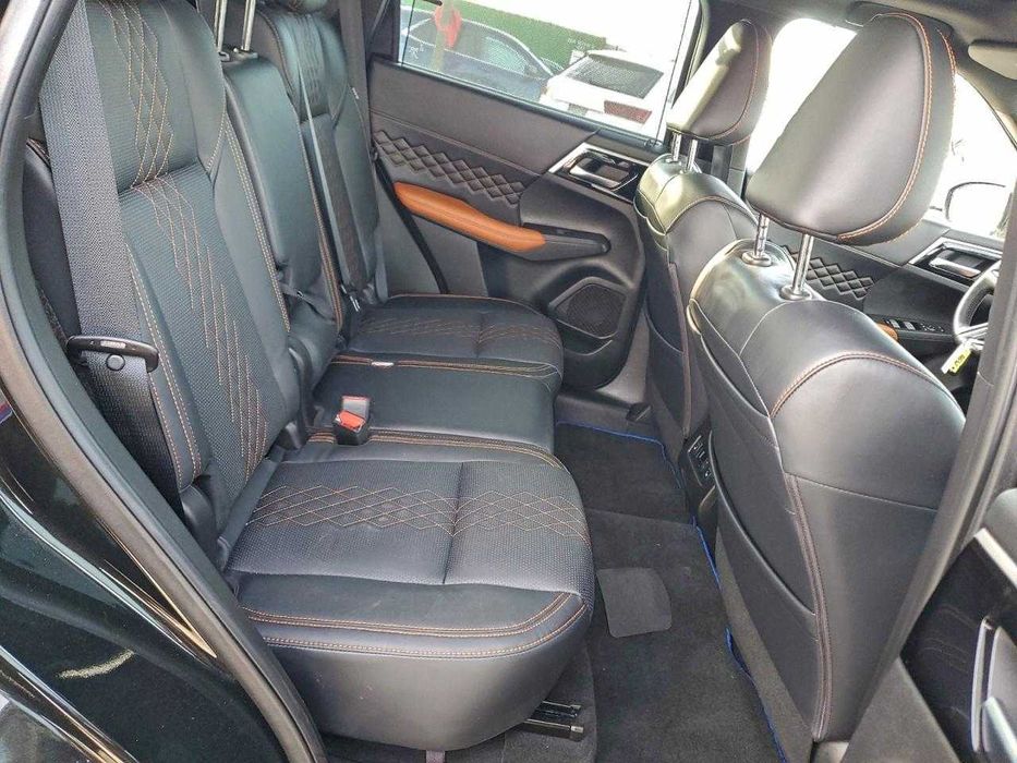 Mitsubishi Outlander SEL 2023