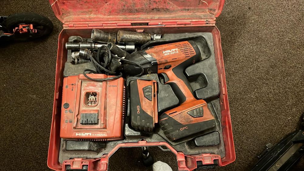 Продам інструмент dewalt мілвокі девольт