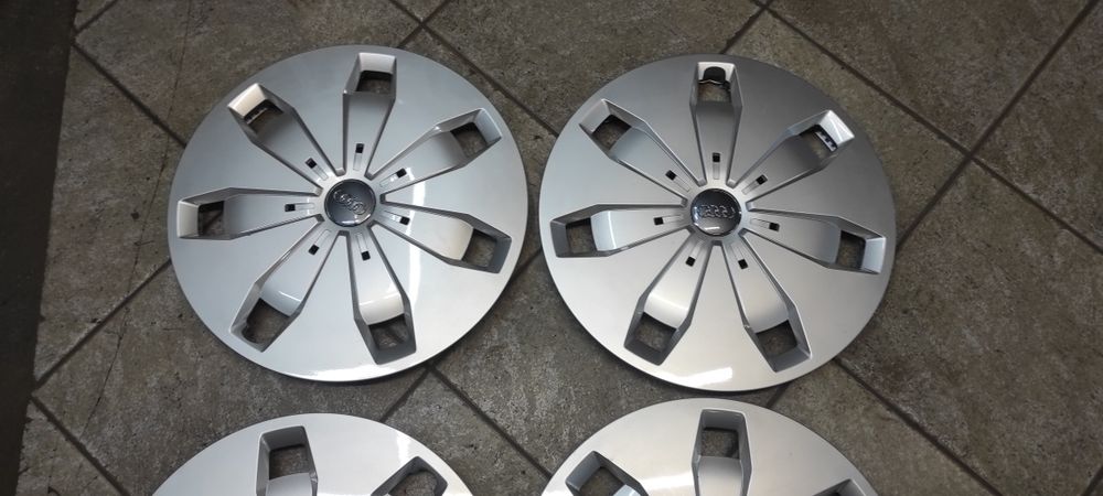 Kołpaki 16" dekle Audi OE Q2 A3 8V 81A.601.147 4 sztuki