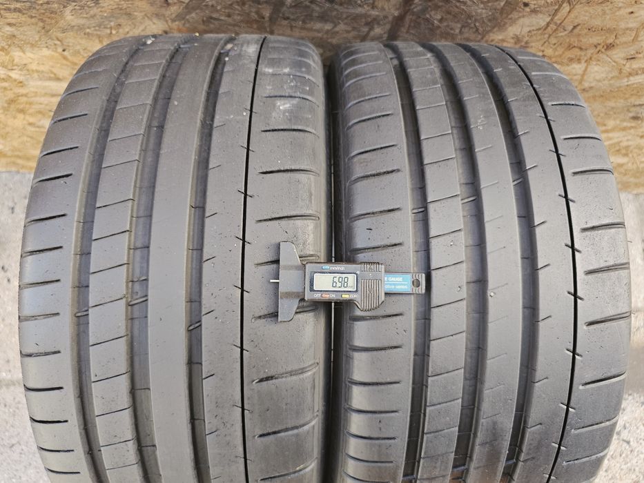 235/35 r19 Michelin Super Sport. 6,9mm.  1617