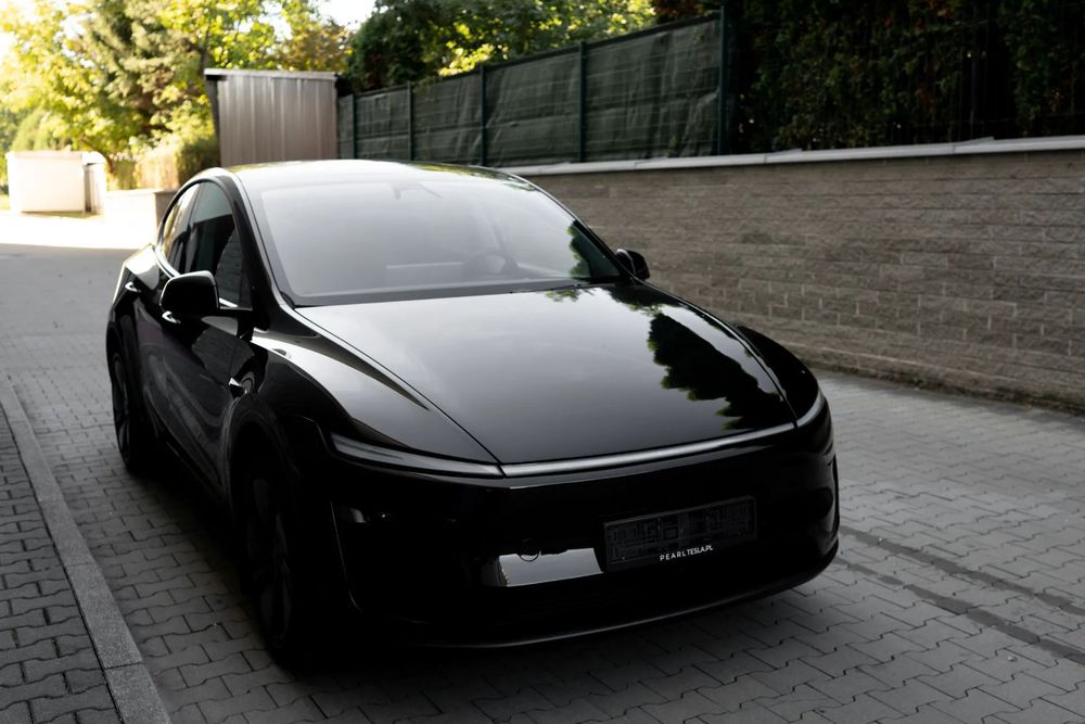 Tesla Y