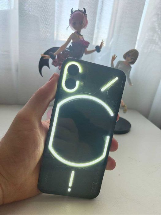 Nothing Phone (1) 5G 8/256 ГБ, 6.55"