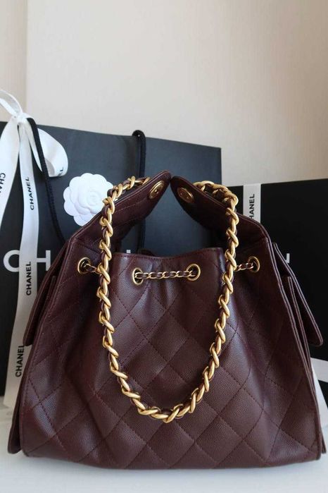 Chanel Hobo 25C Calfskin Leather в наявності