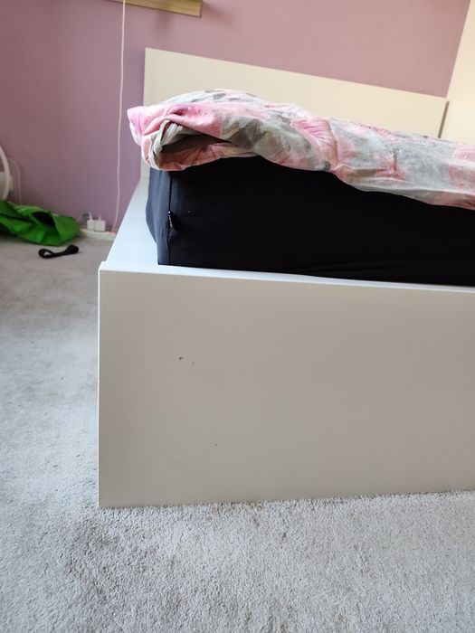 Sprzedam łóżko bez materaca IKEA MALM