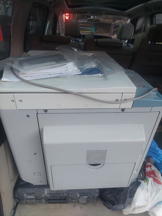 Продам принтер Canon IR2016J