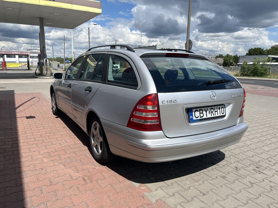 Mercedes 1.8 143KM 238tys.km! Oryginał Bezwypadkowy OC i BT do 2027!