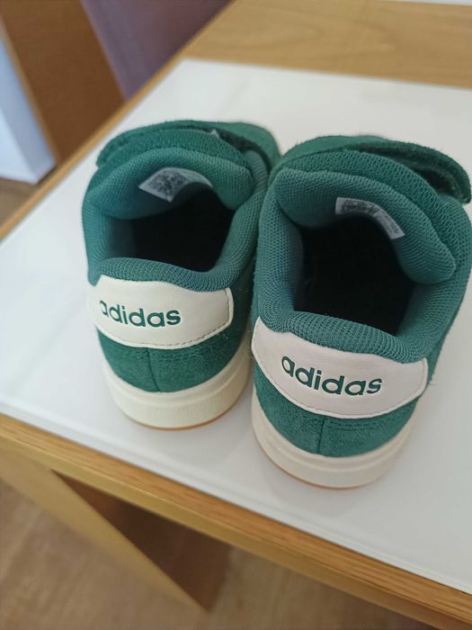 Adidas Grand Court para criança