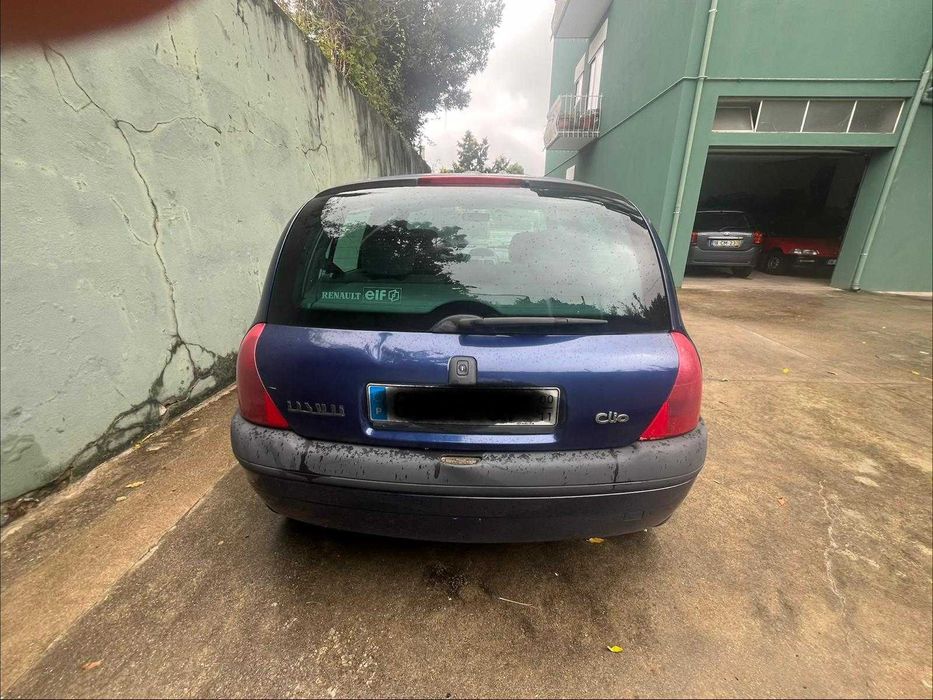 Renault Clio econômico