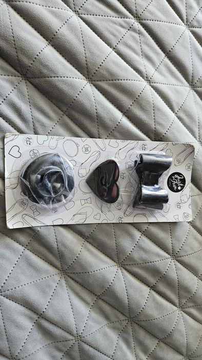 Nowe akcesoria 2x kokarda 2x kwiatek i 2xserduszka czarne