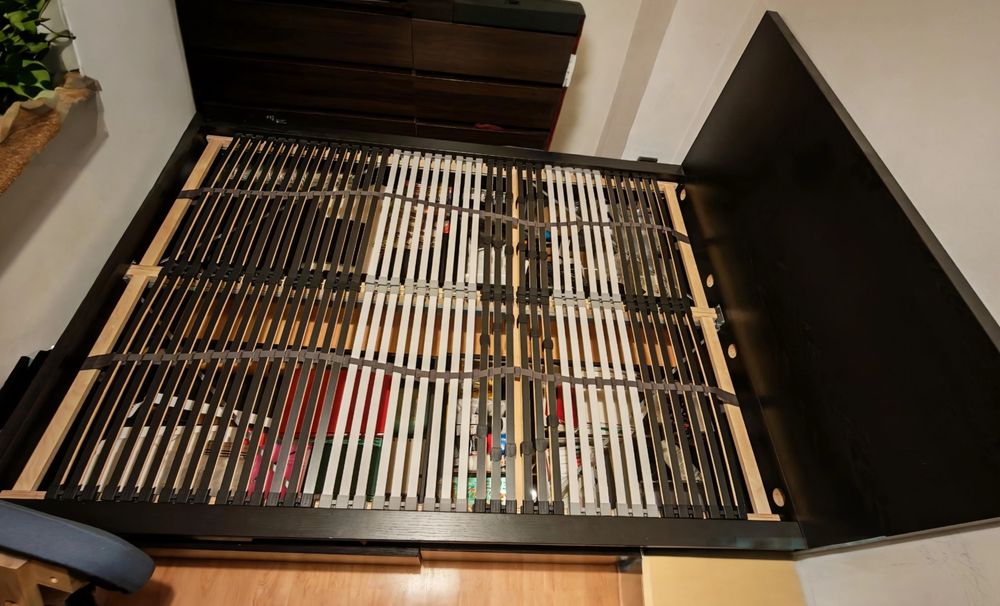 Łóżko IKEA MALM 160x200 z szufladami i stelażem