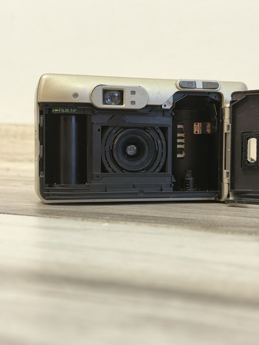 Фотоапарат Nikon Lite Touch 100W
