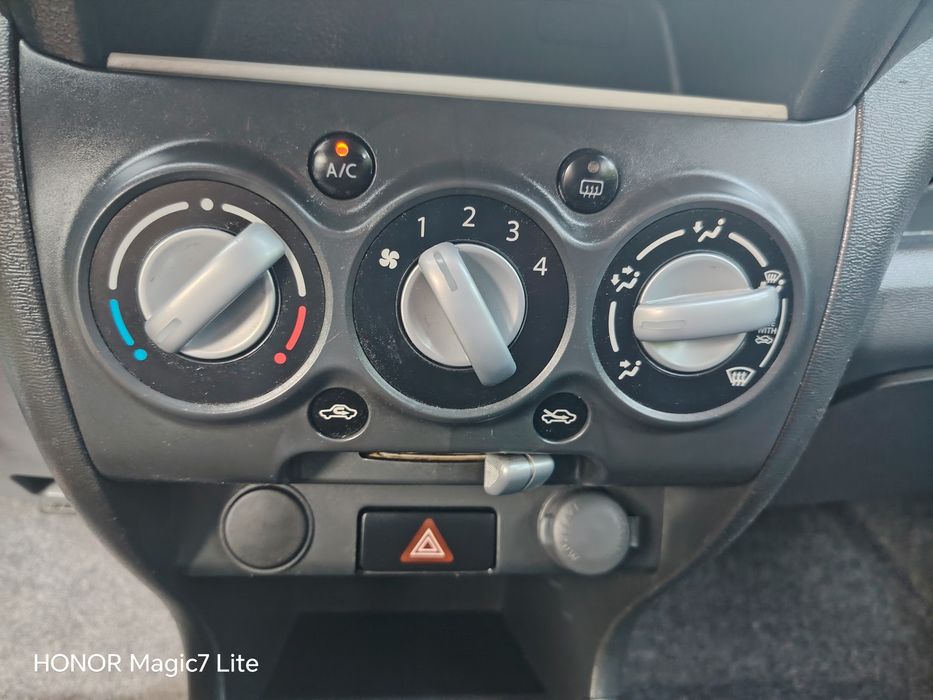 Suzuki Alto 2013 klimatyzacja wspomaganie