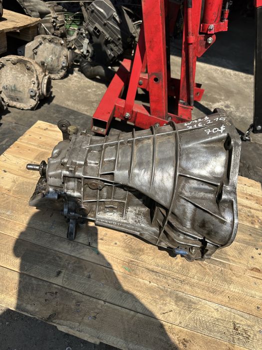 Кпп коробка 4 ступка Mercedes 123 2.0 2.4 3.0 D 716.210