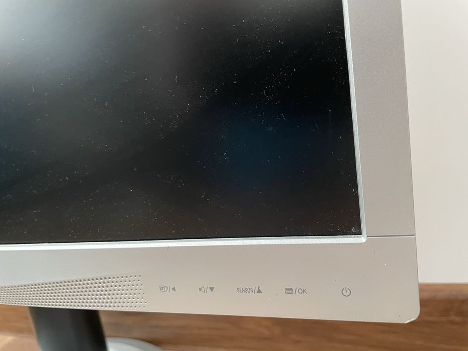 Monitor LCD Philips 24” 241B4L super stan