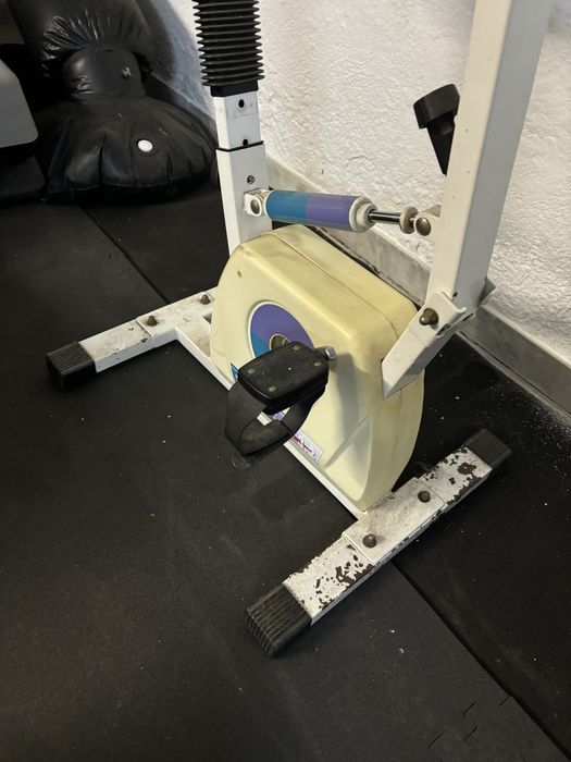 Exercise Bike494334142349332481
