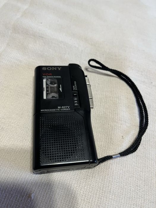 Продам диктофон SONY