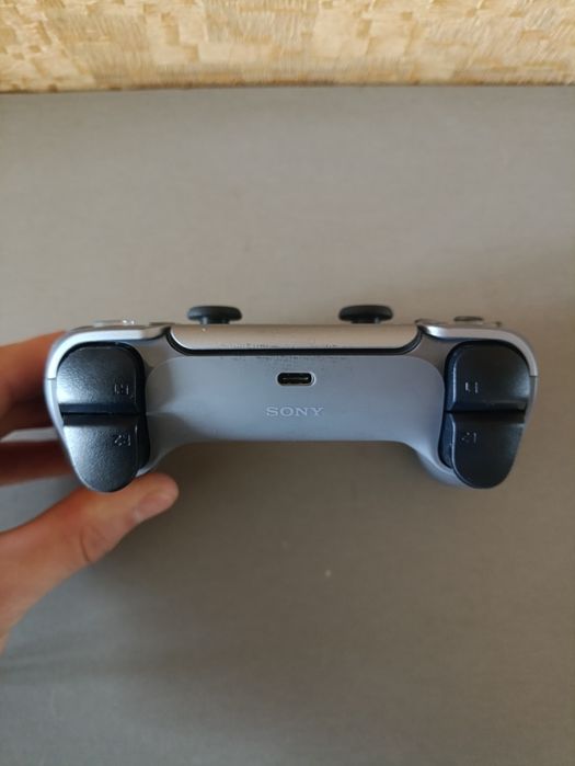 Продам-Геймпади DualSense PS5